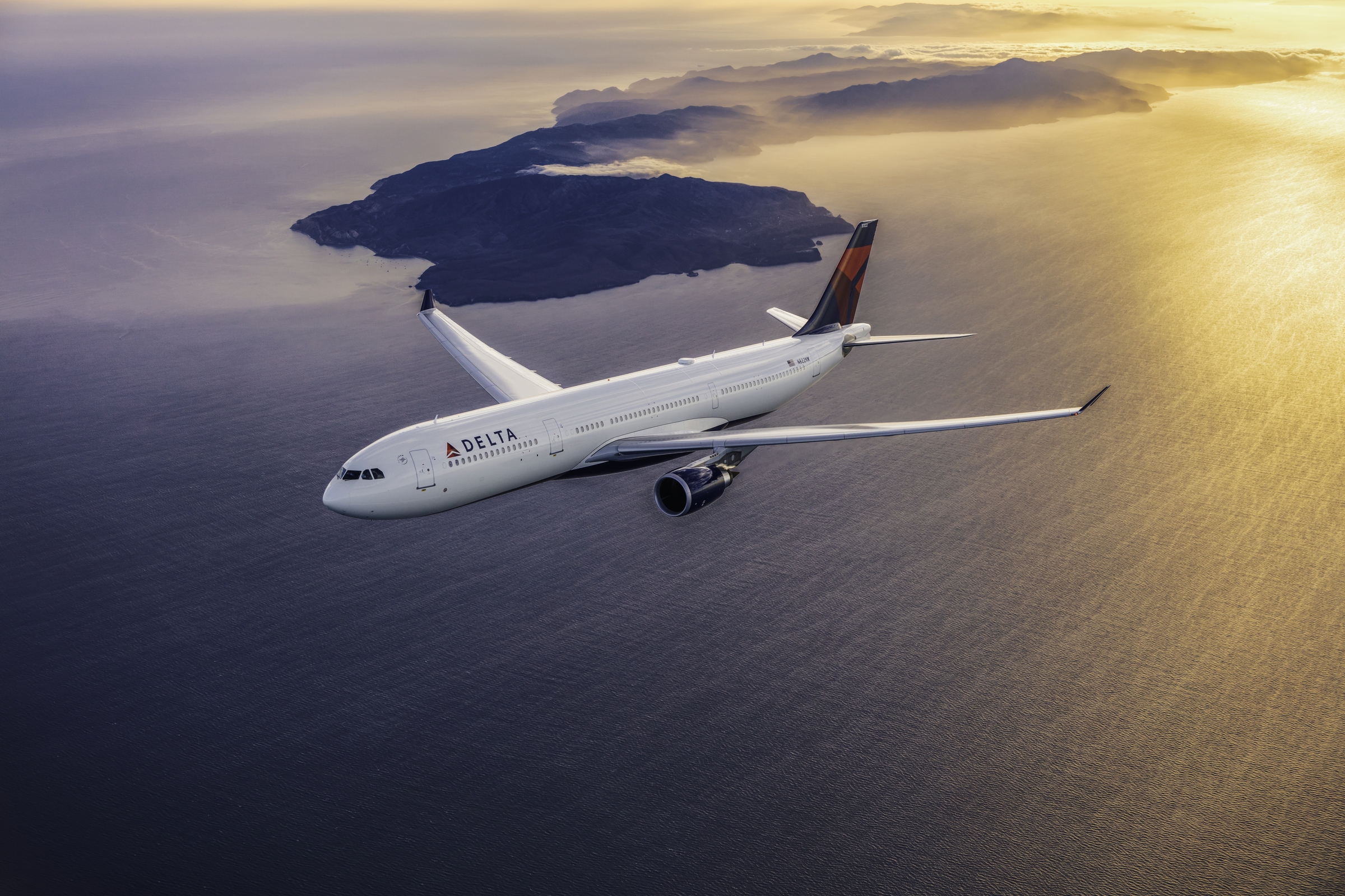 Delta Air Lines flight over the ocean